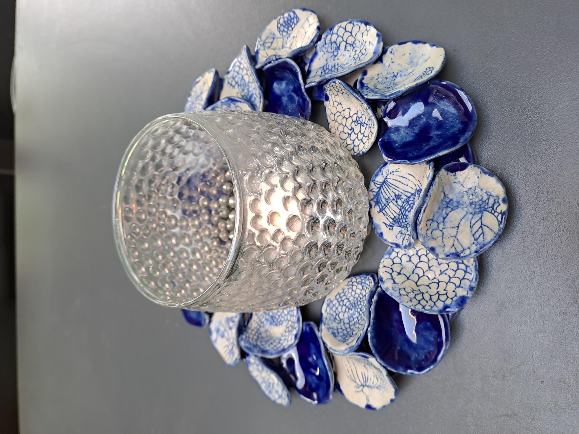 Krans met blaadjes, wit en blauw thumbnail 2