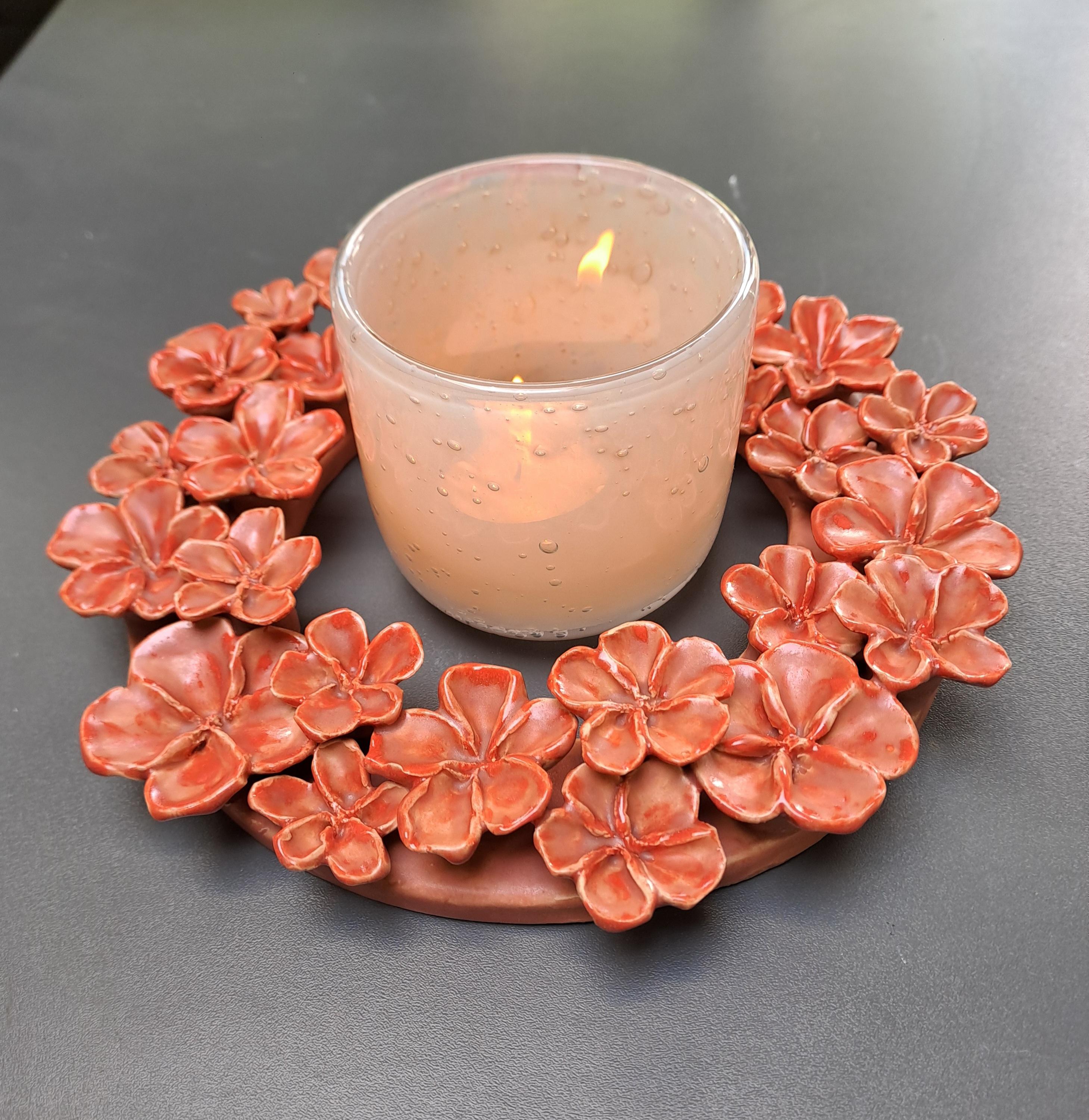 Krans met bloemen, kleur rood thumbnail 2